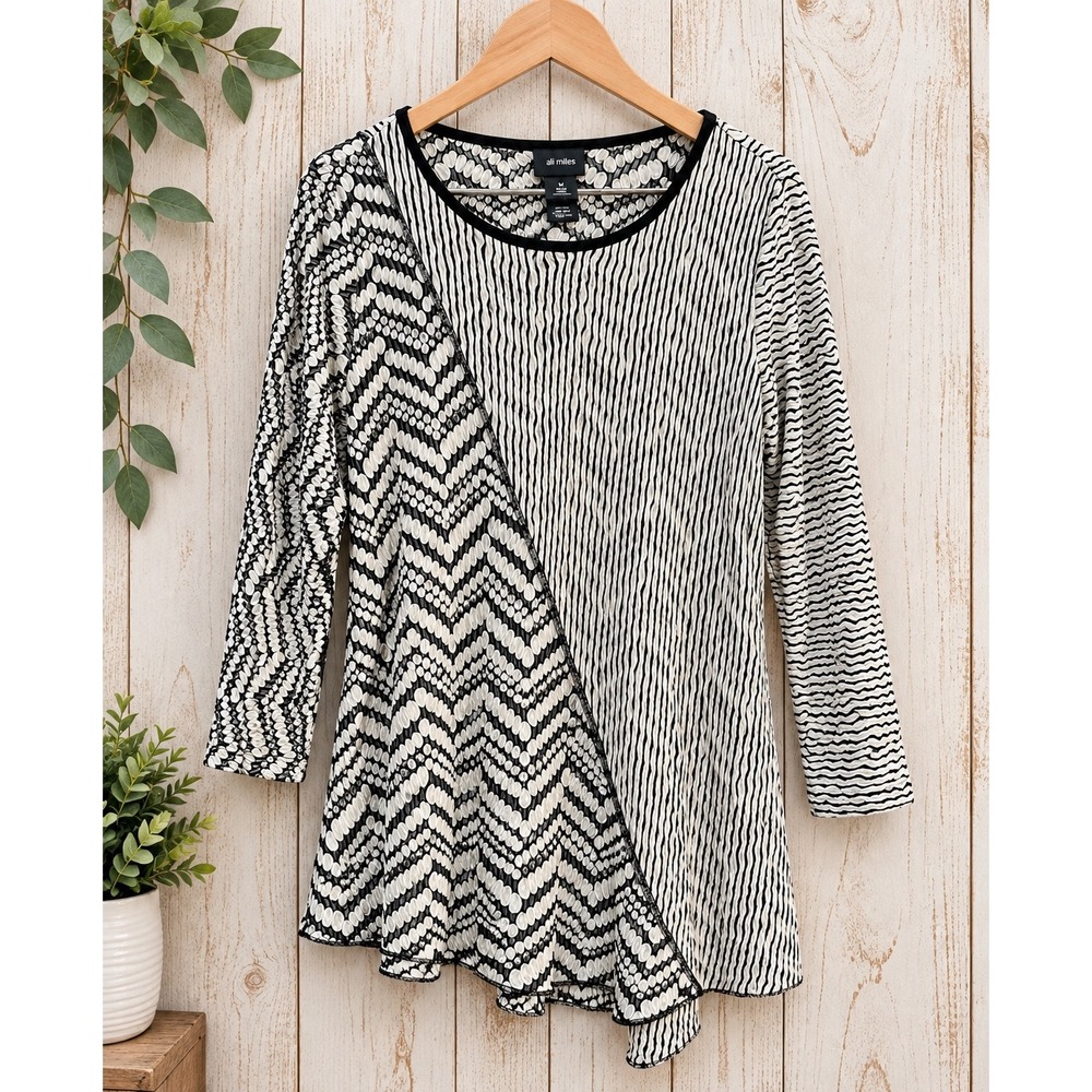 Ali Miles Womens Large Black White Mixed Print Crinkle Tunic 3/4 Sleeve Top